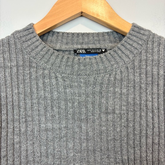 Zara x Disney Dumbo Ribbed Knitted Sweater - Picture 6 of 12